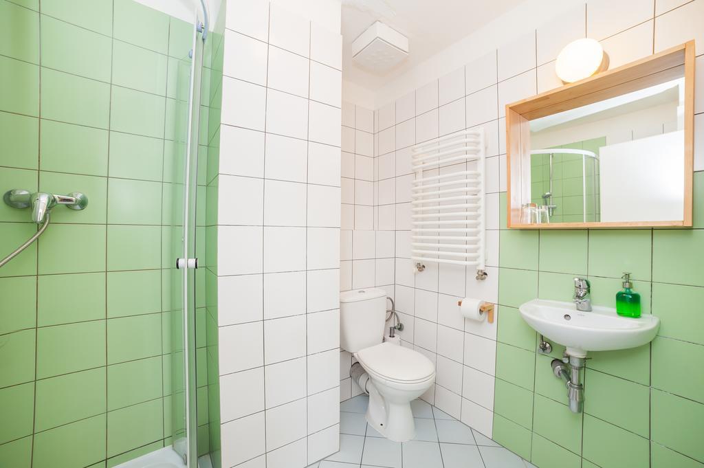 Einzelbett im Schlafsaal mit eigenem Bad (6 Erwachsene)